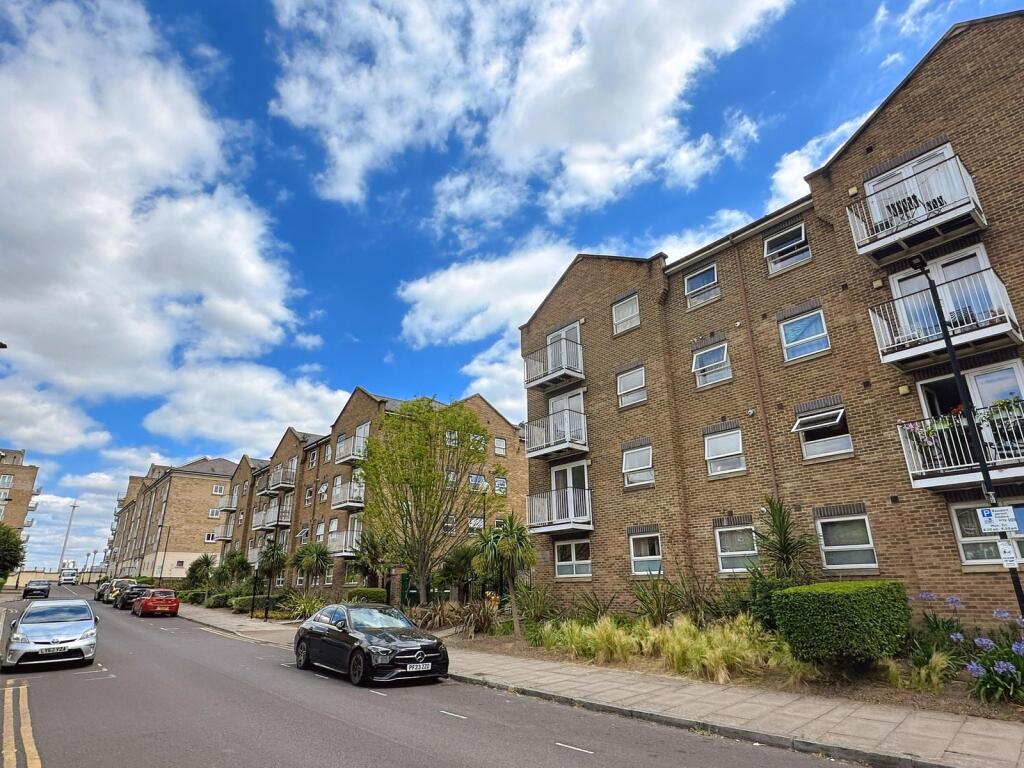 Main image of property: Fawley Lodge, Millennium Drive, Isle of Dogs, E14 3GA
