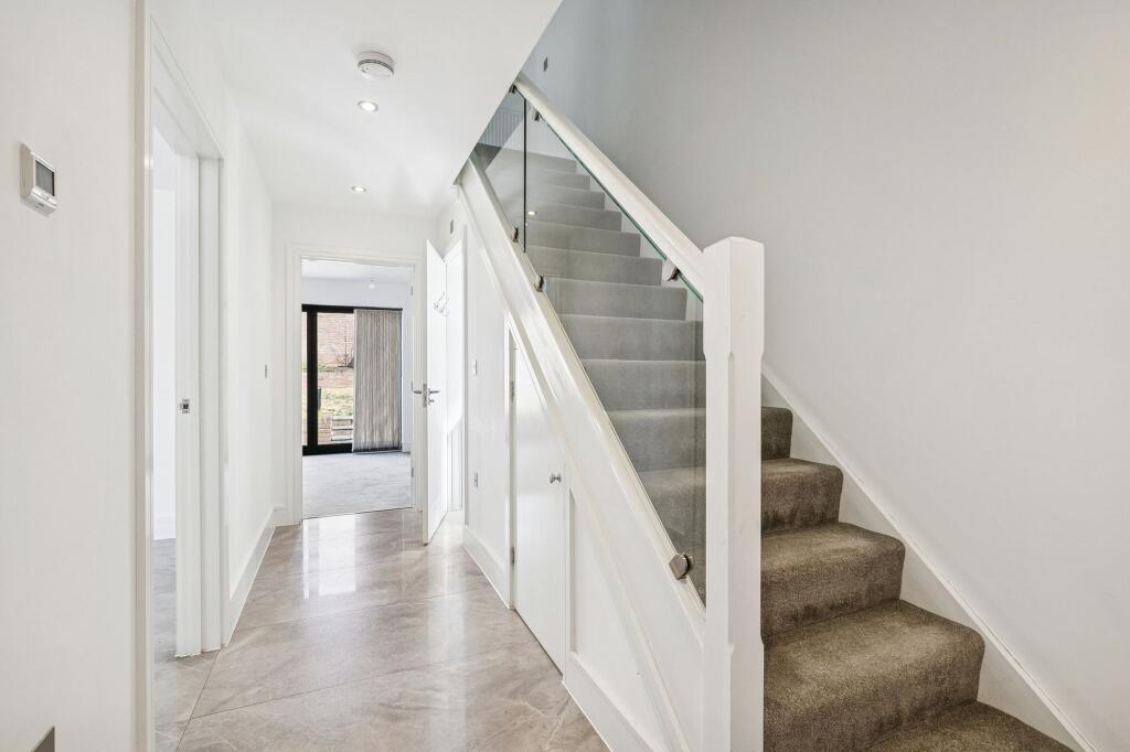 House in Milton Keynes - View 5