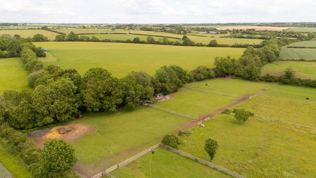 Old Milton Road, Thurleigh, MK44 photo 4