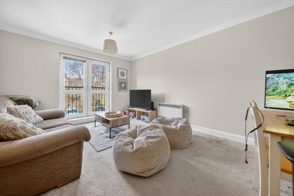 Apartment in Leeds, West Yorkshire - View 3