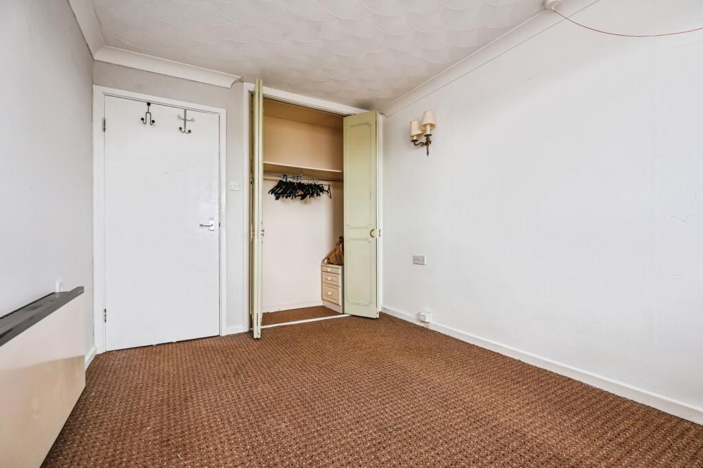 Apartment in Sefton, Ainsdale - More
