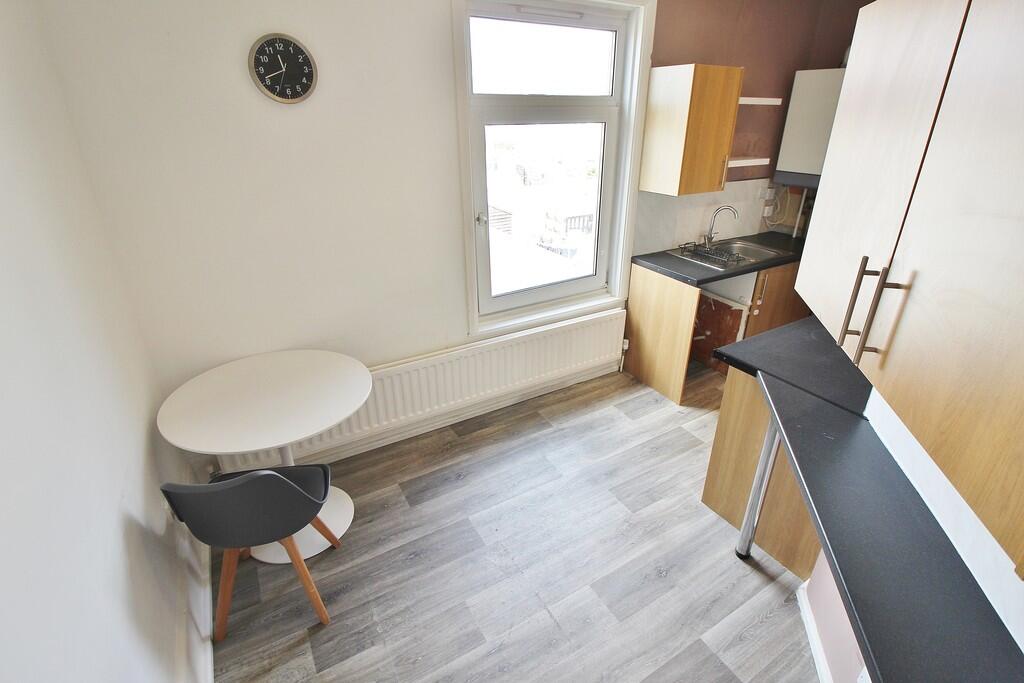 Oriel Road, North End photo 5