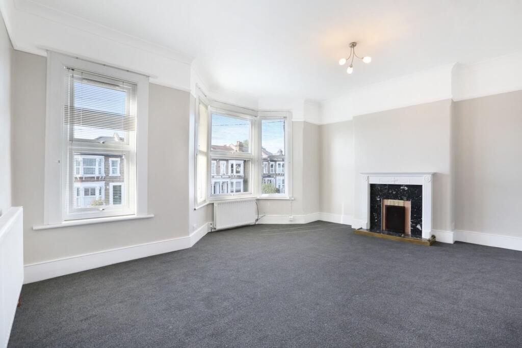 Apartment in London - View 2