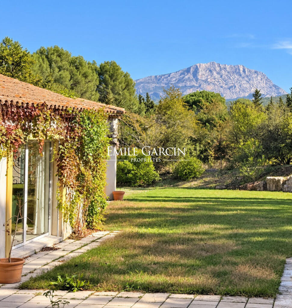 Main image of property: Provence-Alps-Cote d`Azur, Bouches-du-Rhône, Aix-en-Provence