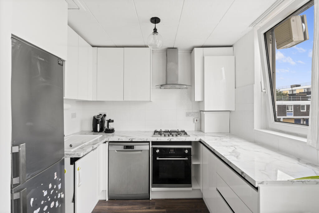 Apartment in London - More