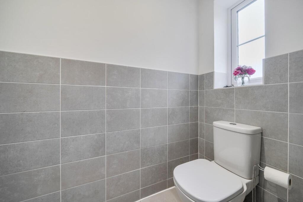 House in Havant, West Leigh - More