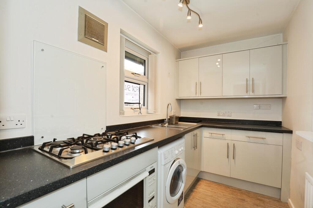 4, Rectory Close, Nantwich, CW5 photo 2
