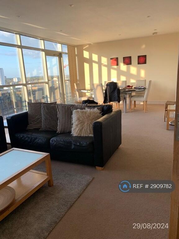 Apartment in London - View 2