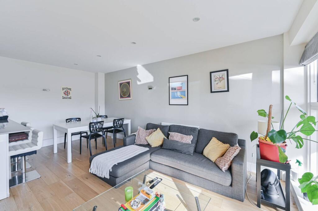 Main image of property: Carpenters Place, Clapham High Street, London, SW4