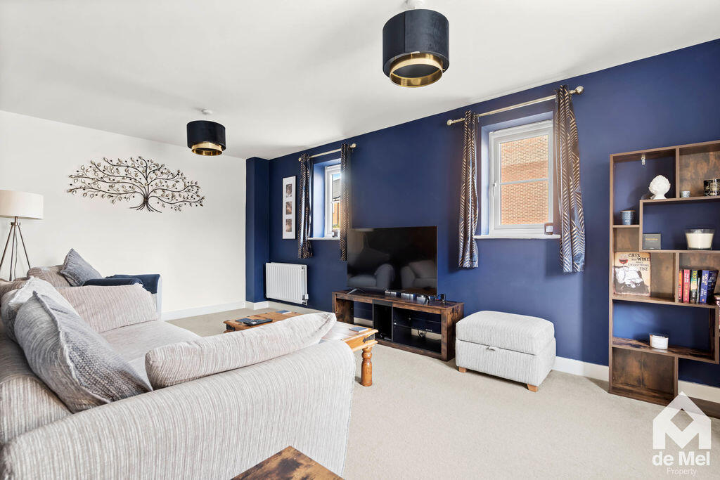 House in Tewkesbury, Bishop's Cleeve - View 5