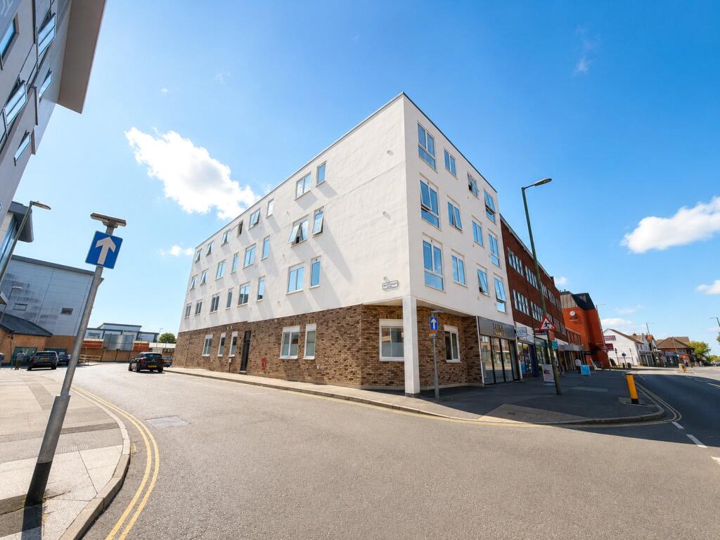 Main image of property: Victoria Road, Farnborough, Hampshire, GU14