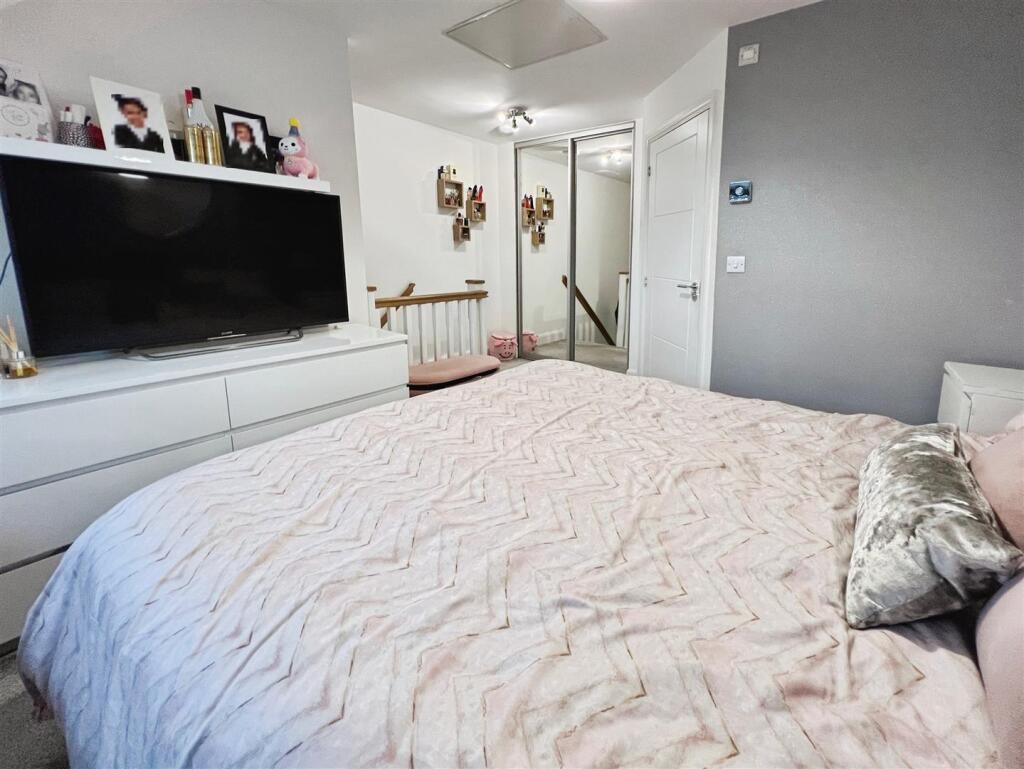 Additional image 11 of Brompton Drive, Bradford, BD10 0DW