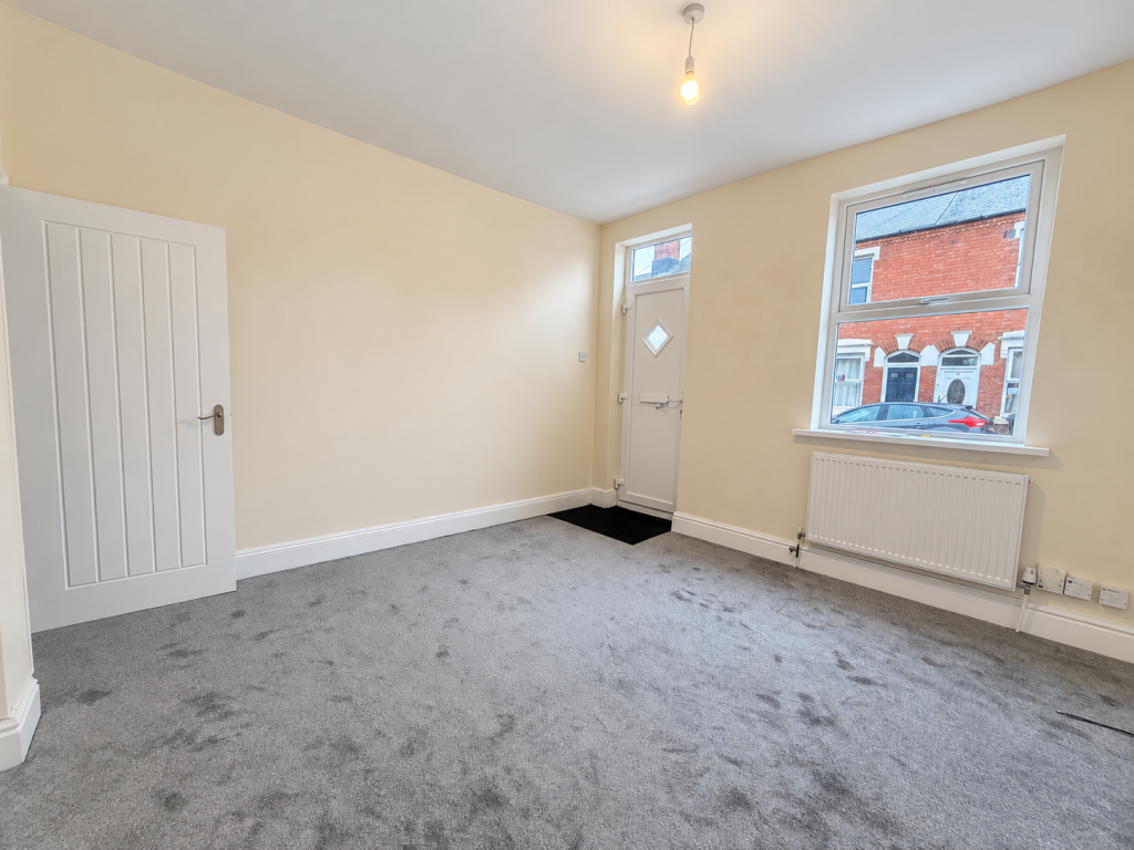 House in Dudley - View 2