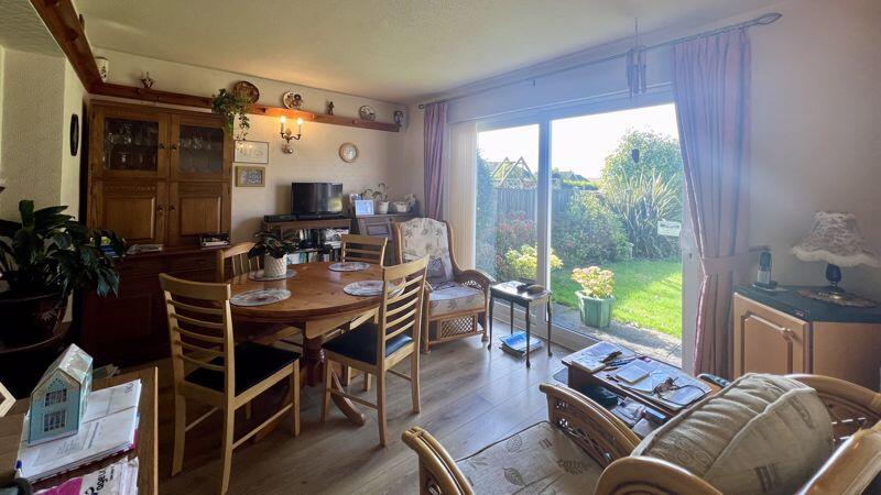 House in Scunthorpe, Yaddlethorpe, Bottesford - View 5