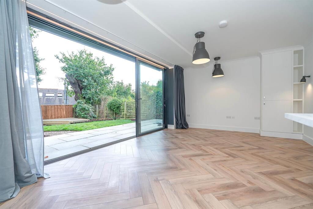 Main image of property: Linden Road, London