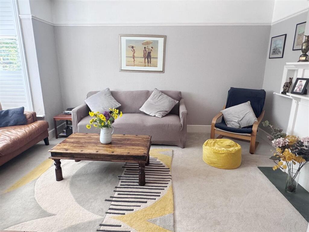 House in Newbury, West Berkshire - View 4