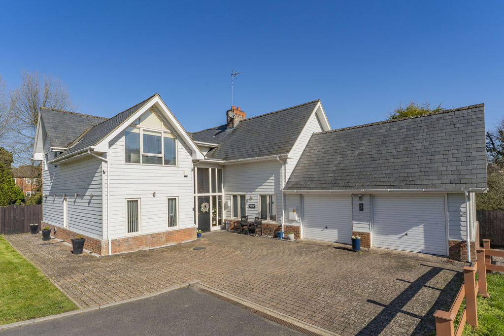 Main image of property: 3 St. Anthonys Walk, Desborough