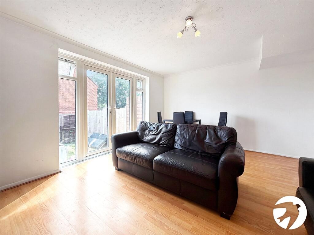 House in Sittingbourne, Grove Park, Chalkwell - View 3