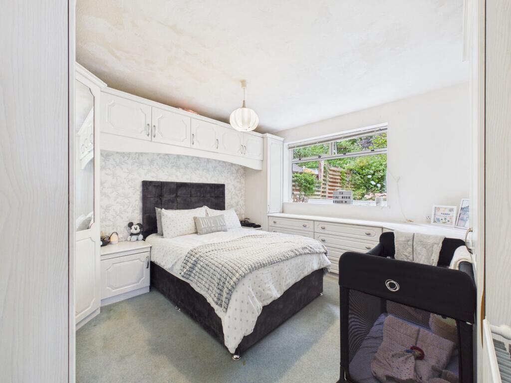 House in Wishaw, Coltness - More