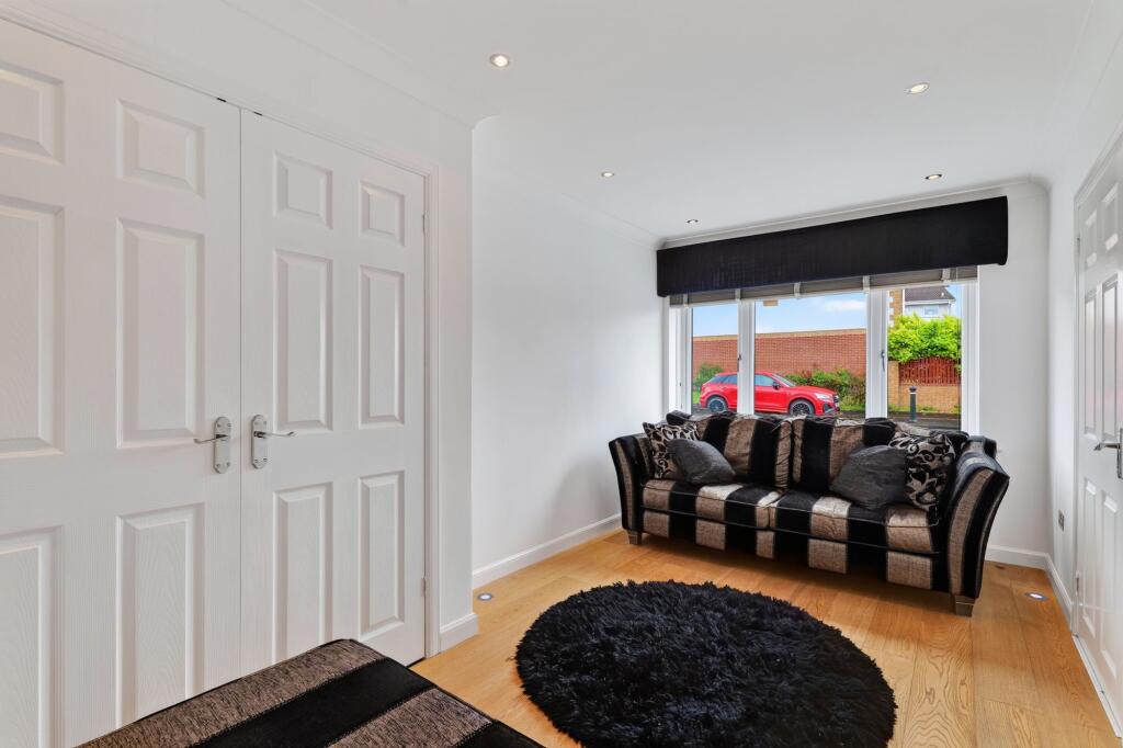 House in Coatbridge, Carnbroe - View 5