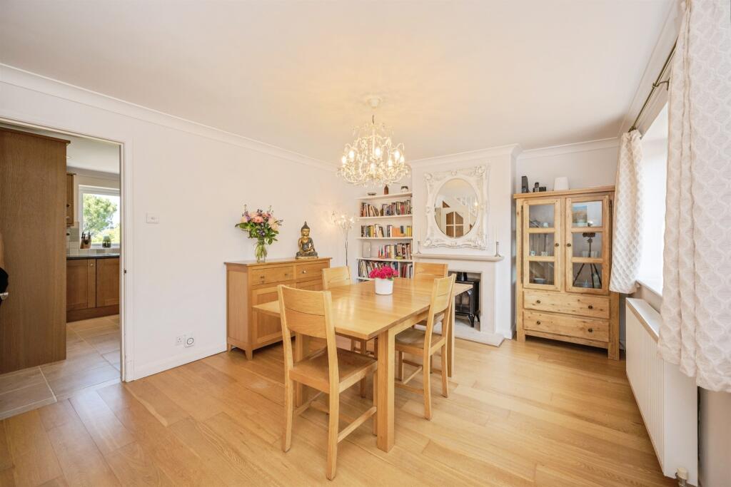 House in Wendover, Buckinghamshire - View 4