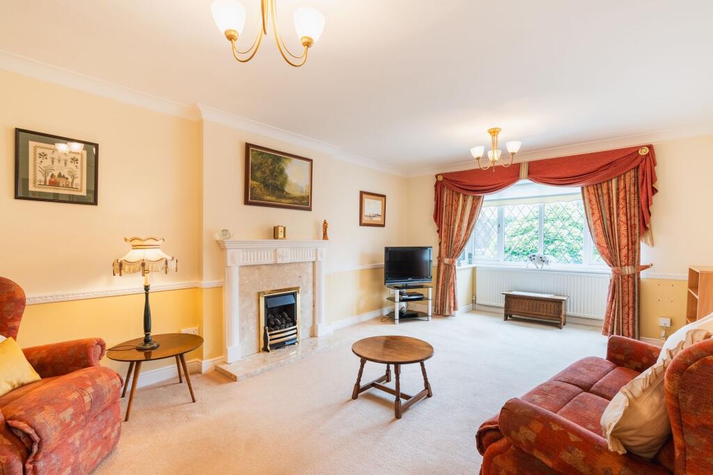 House in Chesterfield, Brookside - View 2