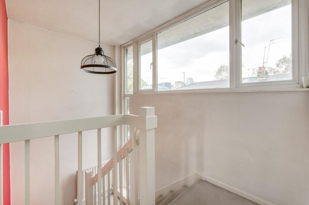 House in London, Wandsworth - More