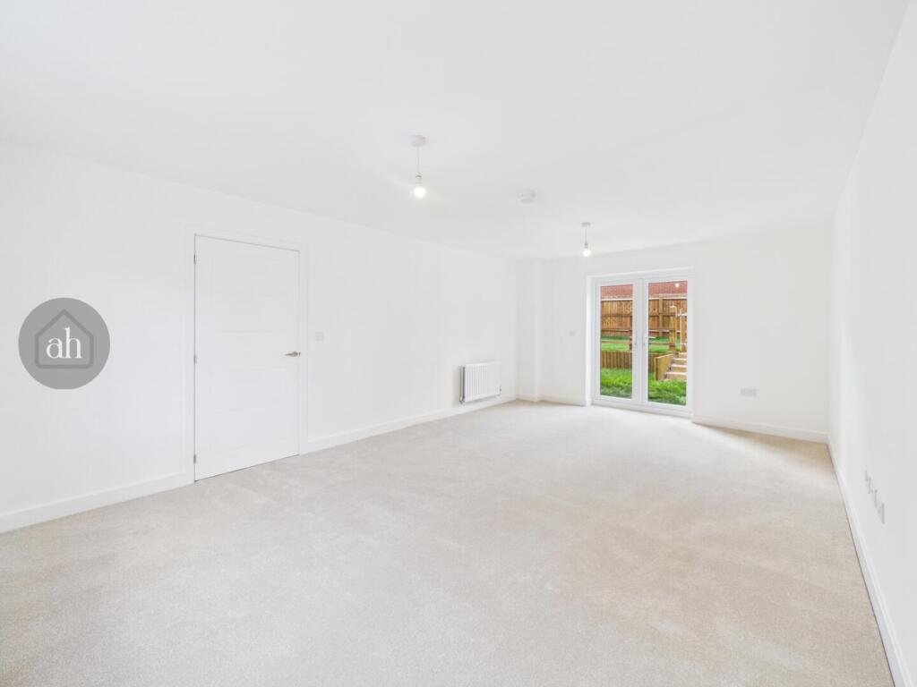 House in Ipswich - View 2