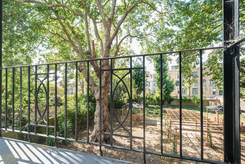Apartment in London - View 4