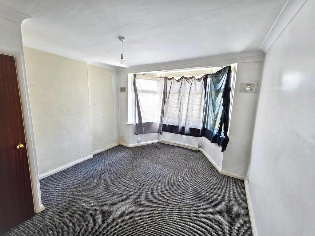 Apartment in Harrow - View 5