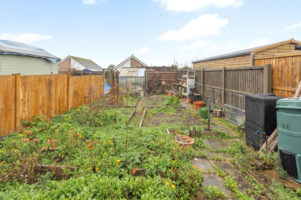 Hillside Road, Whitstable photo 4