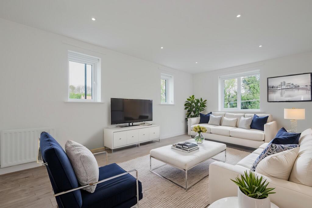 House in Worcester - View 4