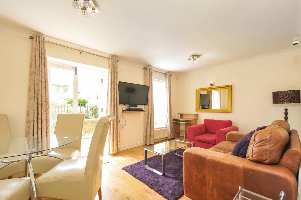 Apartment in St Albans - View 4