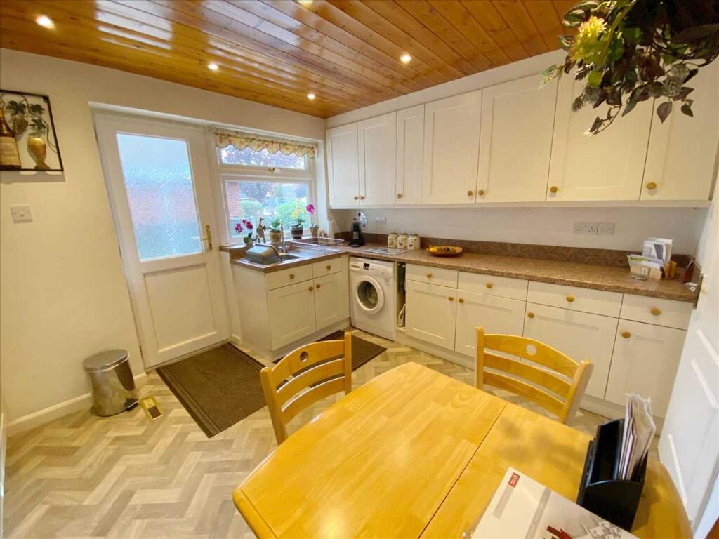 House in North Kesteven, Ruskington - View 3