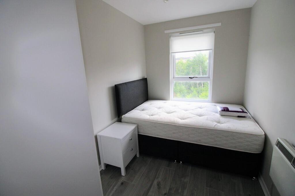 Apartment in Glasgow - View 5