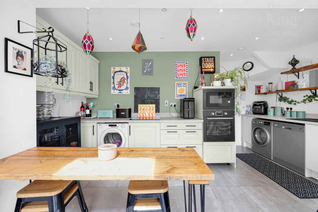 House in London - View 5