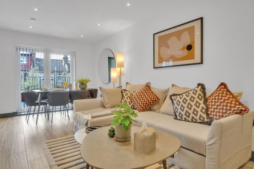 Apartment in London - View 3