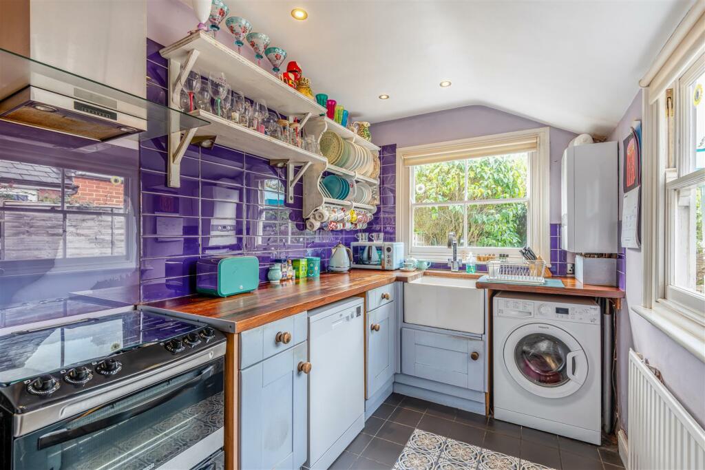 House in Tonbridge and Malling, Red Hill, Wateringbury - View 5
