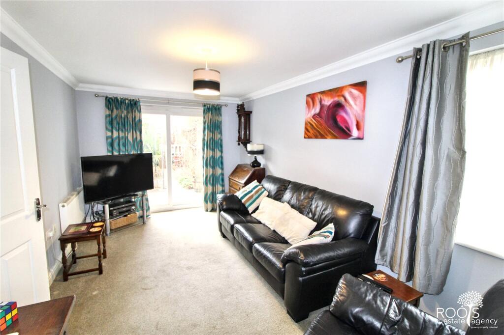 House in Thatcham, West Berkshire - View 2