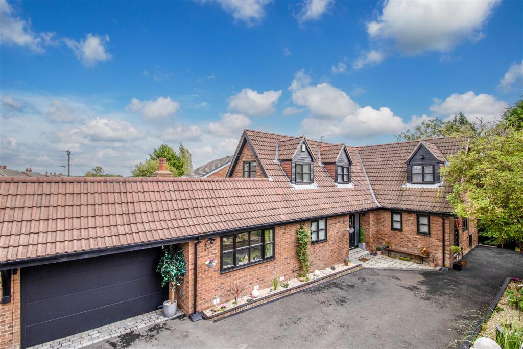 Main image of property: Sunnydale Park, Ossett