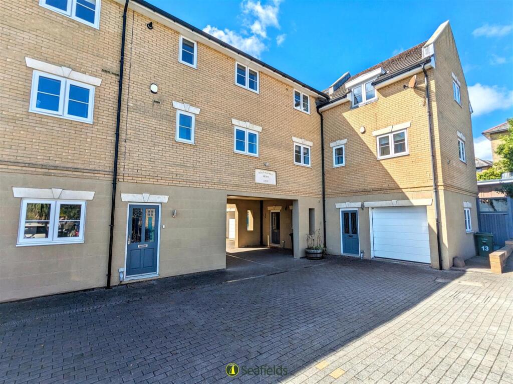 Main image of property: Park Road, Ryde, PO33 2FQ