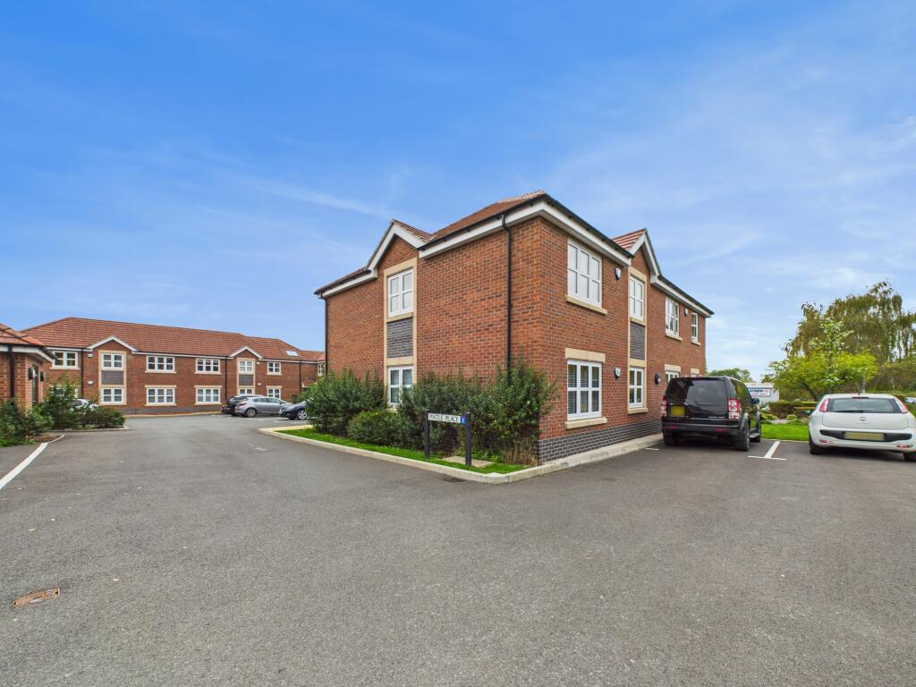 1-bed flat on Pintle Place, Spondon, £140,000