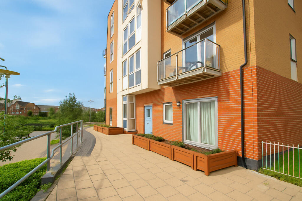 Main image of property: Ship Wharf, Colchester, CO2