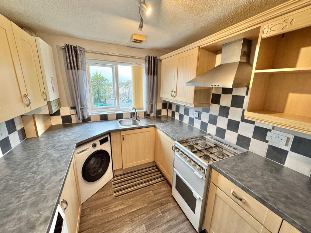 Apartment in Plymouth - View 3