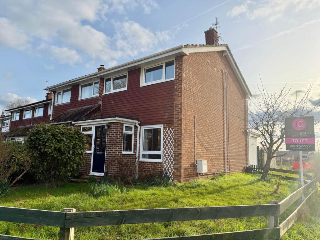 Main image of property: Queens Avenue, Wallingford