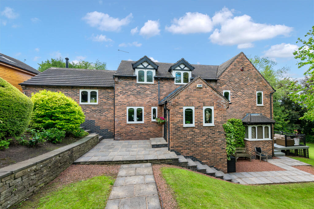 Main image of property: Croft House 17 Crofters Court, Holmes Chapel
