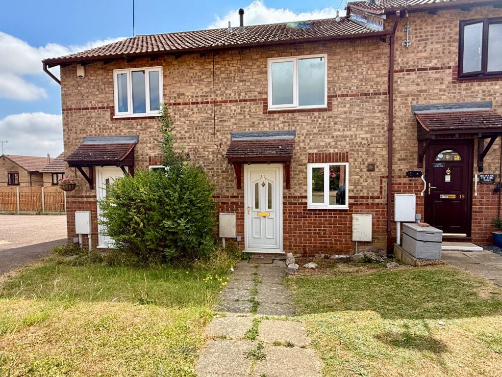 Main image of property: 11 Dean Walk, Daventry, NN11 9AH