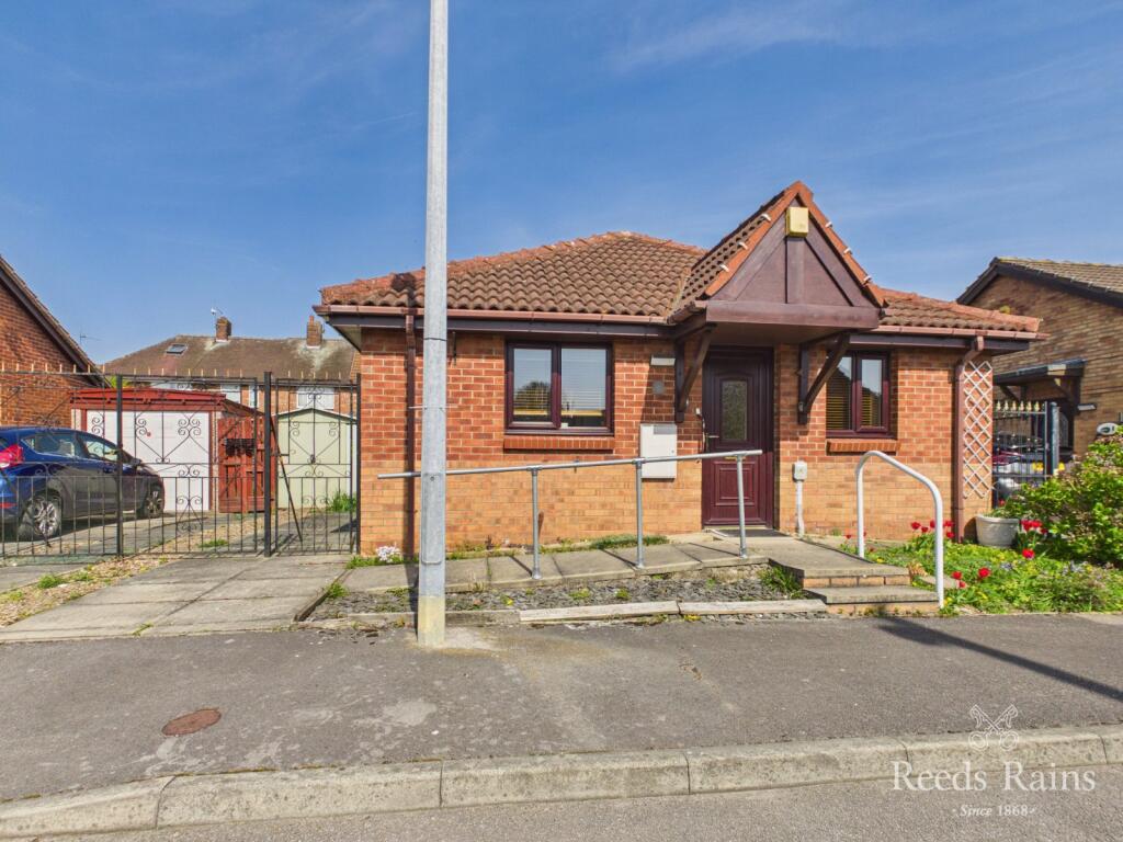 Main image of property: Hotton Close, Hull, East Riding of Yorkshire, HU9