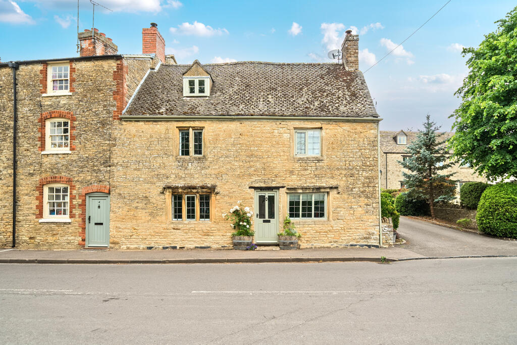 Main image of property: The Green, Over Norton, OX7
