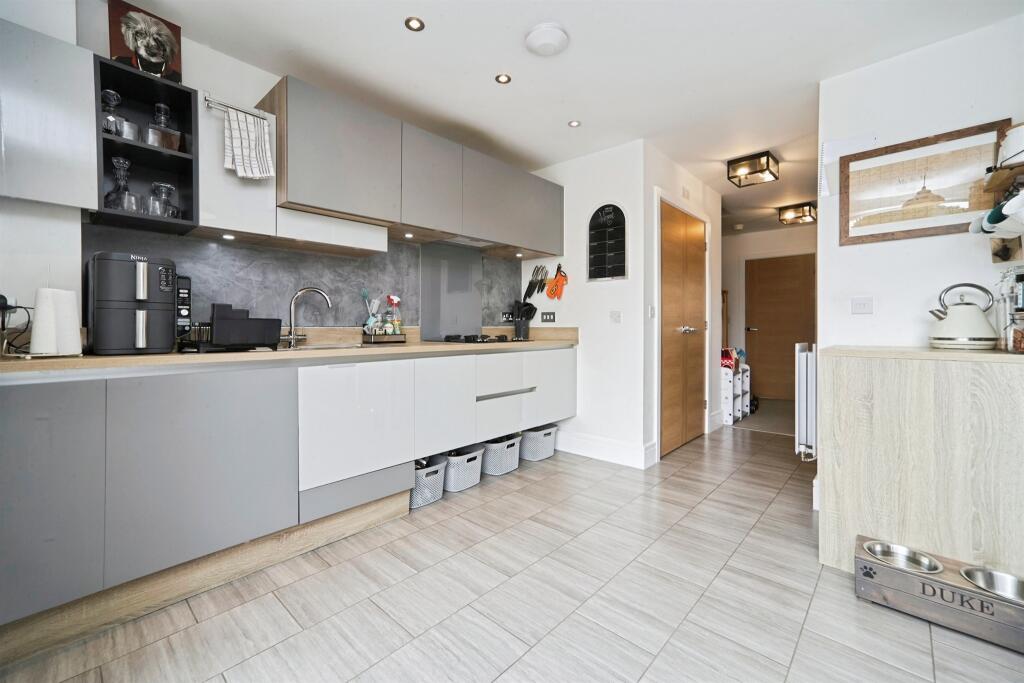 House in Bradford - View 5